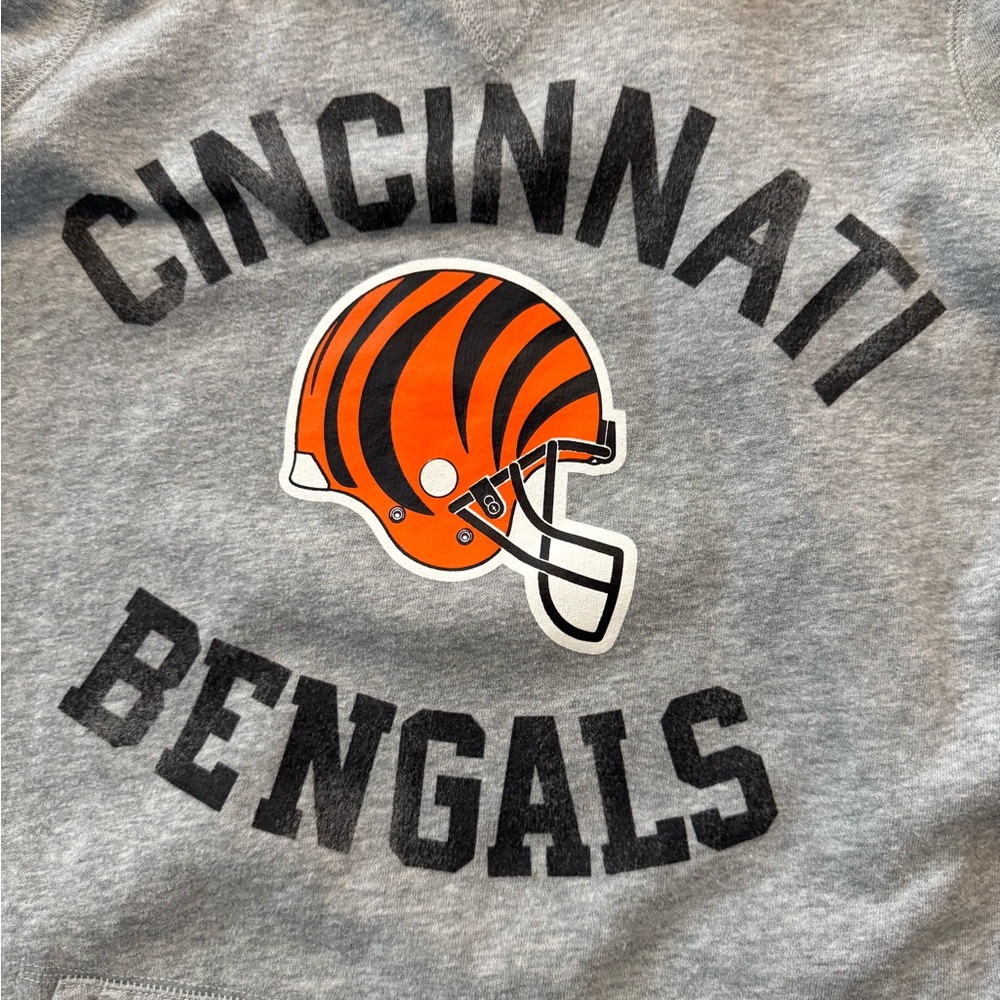 Cincinnati Bengals (PINK Victoria Secret) NFL Gray Hoodie Sweater - Picture 3 of 6
